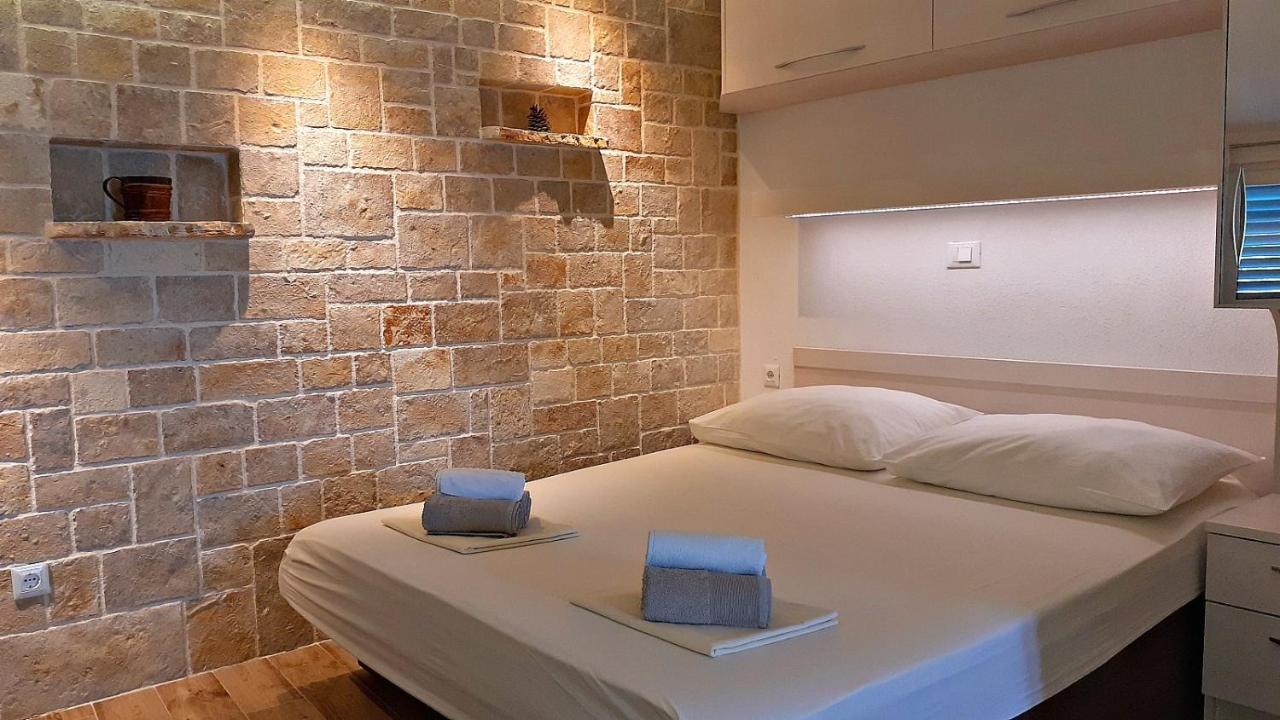Stone House Bonaca Apartment บาชกาโวดา ภายนอก รูปภาพ
